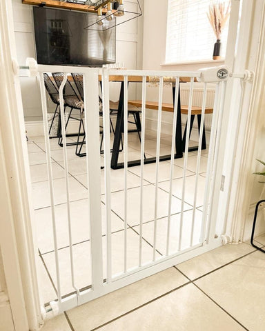 Bettacare Easifit Gate White 75-83cm - Sleek Choice