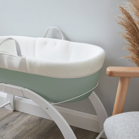 Shnuggle Dreami Moses Basket and Stand Eucalyptus - Sleek Choice