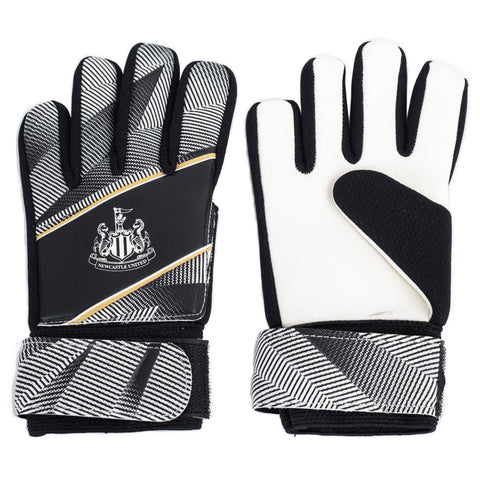 Newcastle United FC Fuse Goalkeeper Gloves Yths - Sleek Choice Uk