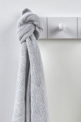 Shawl Lattice Grey Blanket - Sleek Choice